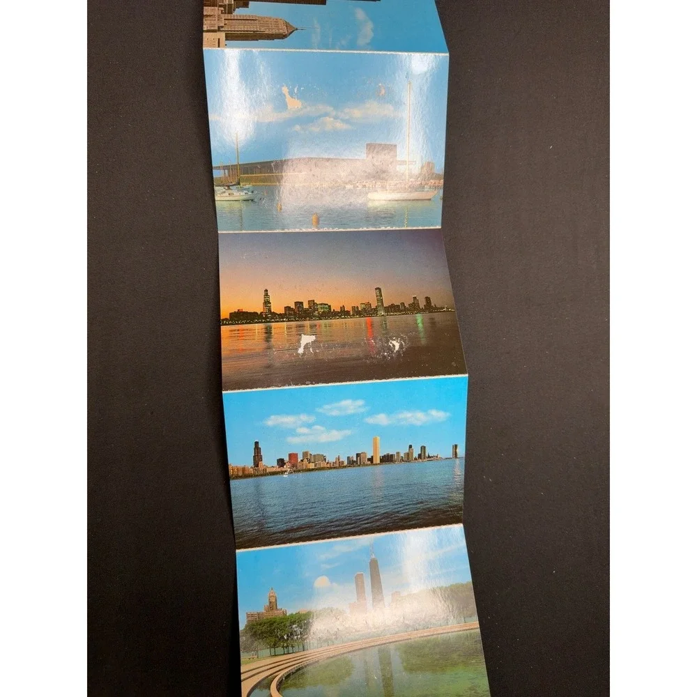 Vintage Chicago Windy City 9 Detachable Postcards Accordion Souvenir Booklet